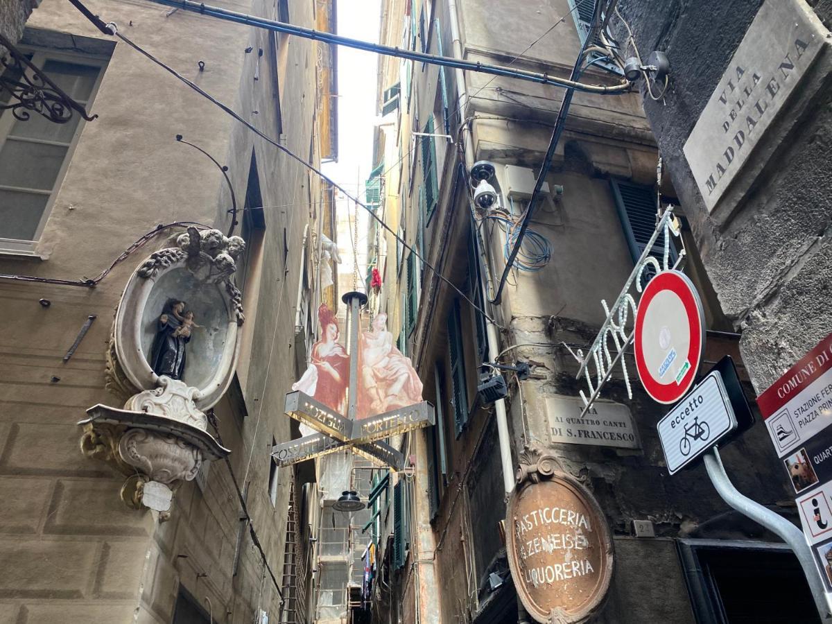 Casaviva- Ampio Appartamento Nei Vicoli Di Genova Экстерьер фото